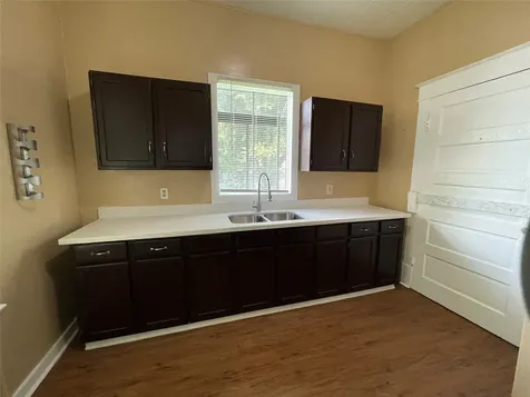 3828 Avenue M 1/2 Galveston TX 77550