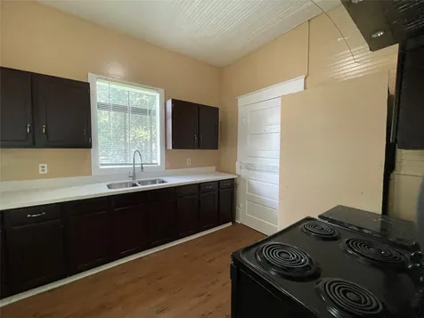 3828 Avenue M 1/2 Galveston TX 77550