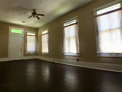 3828 Avenue M 1/2 Galveston TX 77550
