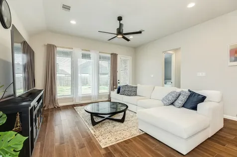 5039 Country Meadows Trail Iowa Colony TX 77583