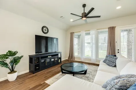 5039 Country Meadows Trail Iowa Colony TX 77583