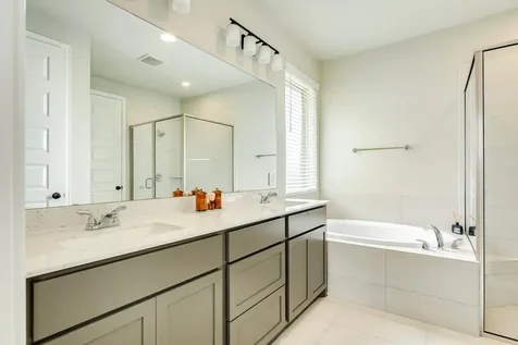 5039 Country Meadows Trail Iowa Colony TX 77583