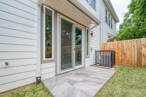 3837 Mainer Street Houston TX 77021