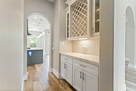 4310 Fernwood Drive Houston TX 77021