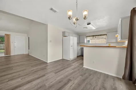 1915 Aldates Drive Houston TX 77015