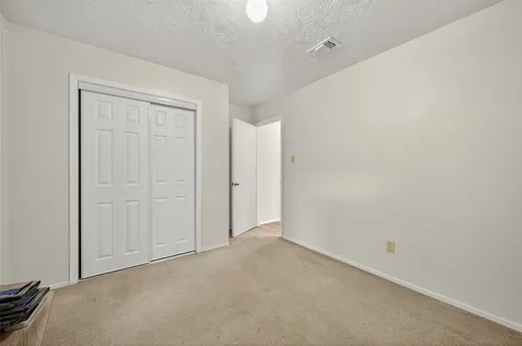 1915 Aldates Drive Houston TX 77015