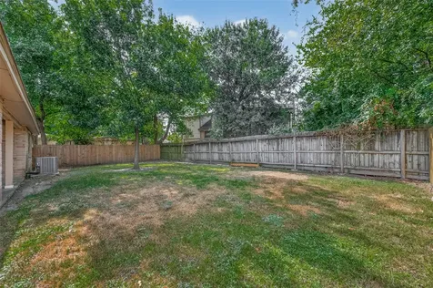 1915 Aldates Drive Houston TX 77015