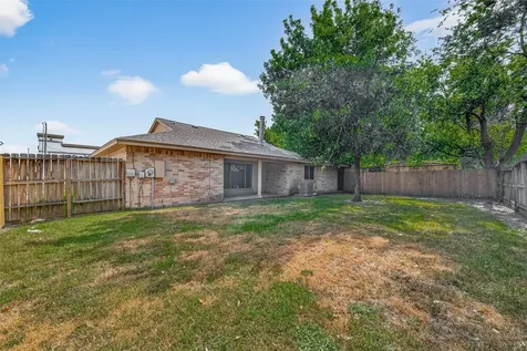 1915 Aldates Drive Houston TX 77015