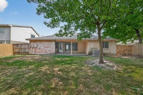 1915 Aldates Drive Houston TX 77015