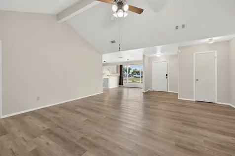 1915 Aldates Drive Houston TX 77015