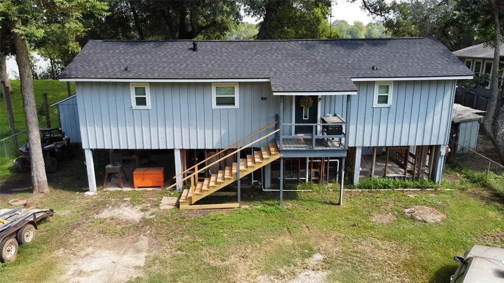 1813 County Road 1333 Liberty TX 77575