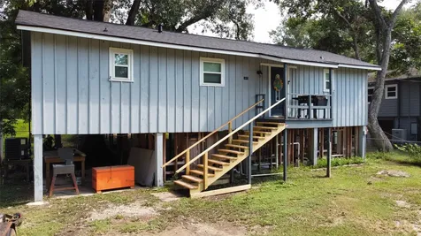 1813 County Road 1333 Liberty TX 77575