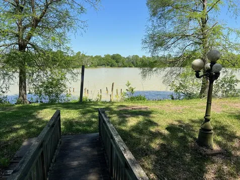1813 County Road 1333 Liberty TX 77575