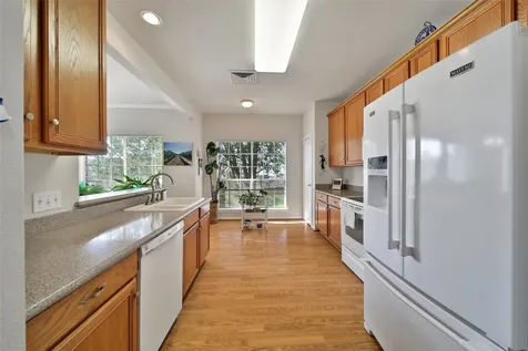 2815 Kings Crossing Drive 214 Kingwood TX 77345