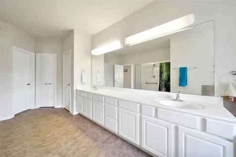 2815 Kings Crossing Drive 214 Kingwood TX 77345