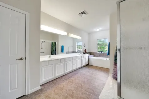 2815 Kings Crossing Drive 214 Kingwood TX 77345