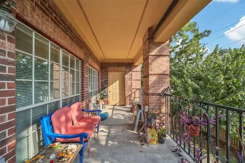 2815 Kings Crossing Drive 214 Kingwood TX 77345