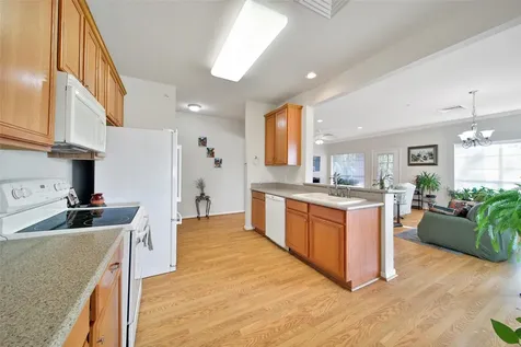 2815 Kings Crossing Drive 214 Kingwood TX 77345