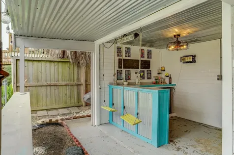 313 Ling Bayou Vista TX 77563