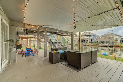 313 Ling Bayou Vista TX 77563