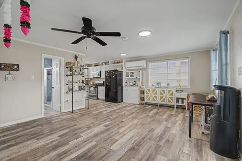 313 Ling Bayou Vista TX 77563