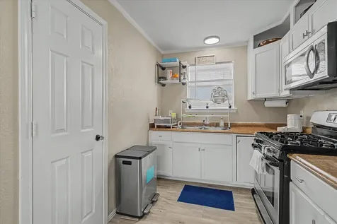 313 Ling Bayou Vista TX 77563