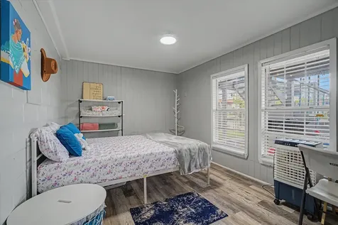 313 Ling Bayou Vista TX 77563