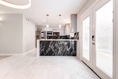 11643 Village Place Drive 194 Houston TX 77077