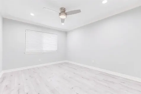 11643 Village Place Drive 194 Houston TX 77077
