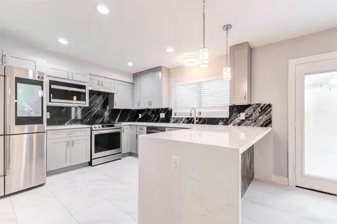 11643 Village Place Drive 194 Houston TX 77077