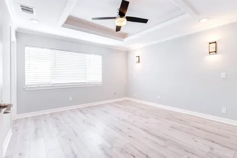 11643 Village Place Drive 194 Houston TX 77077