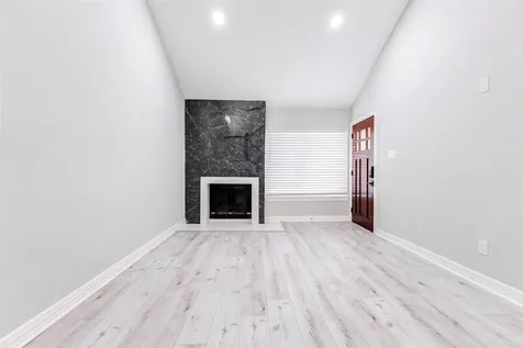 11643 Village Place Drive 194 Houston TX 77077