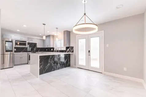 11643 Village Place Drive 194 Houston TX 77077