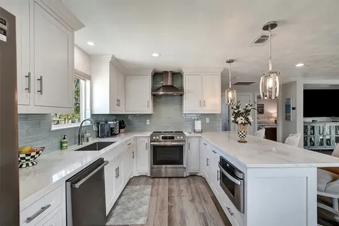 22205 Frio Drive Galveston TX 77554