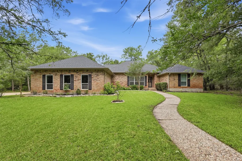 2507 Faulkner Drive College Station TX 77845