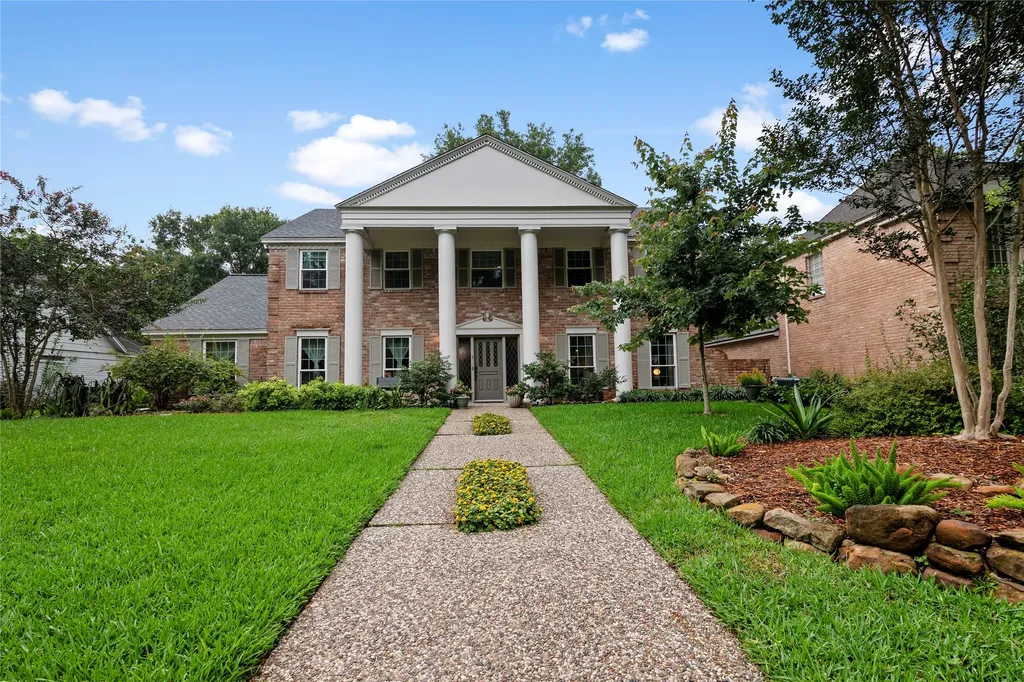 5510 Court Of York Houston TX 77069