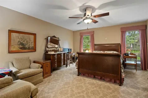 5510 Court Of York Houston TX 77069