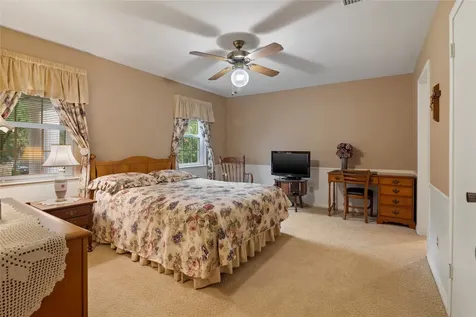 5510 Court Of York Houston TX 77069