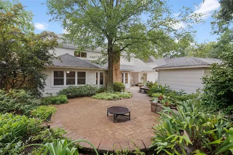 5510 Court Of York Houston TX 77069