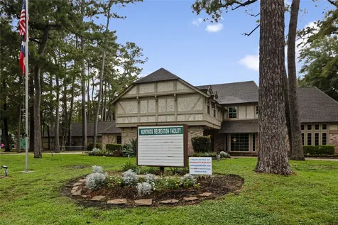5510 Court Of York Houston TX 77069