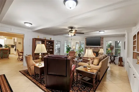 5510 Court Of York Houston TX 77069
