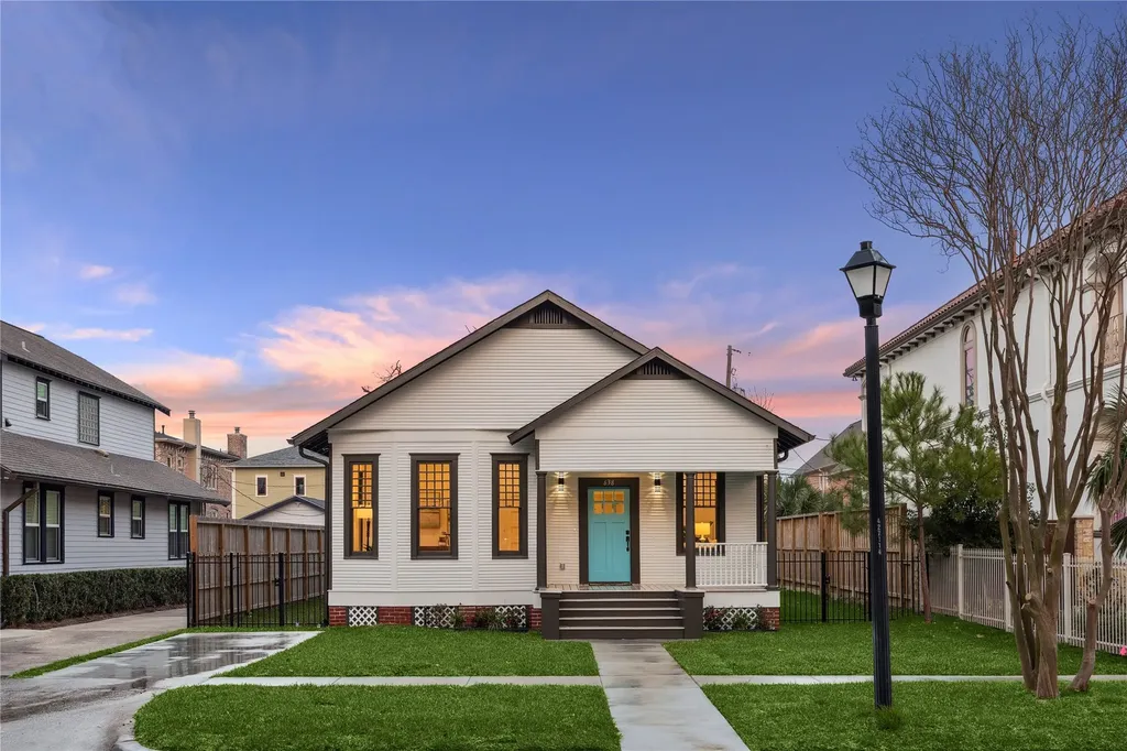 638 Harvard Street Houston TX 77007