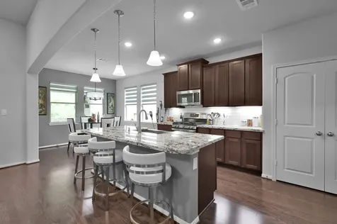 271 Little Dog Drive Montgomery TX 77356