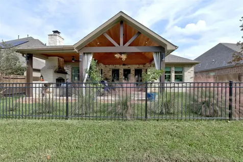 271 Little Dog Drive Montgomery TX 77356