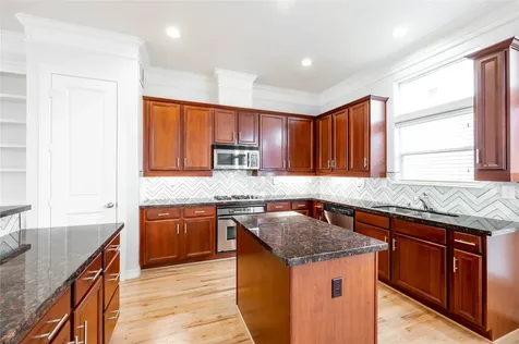 643 Hartman Street Houston TX 77007
