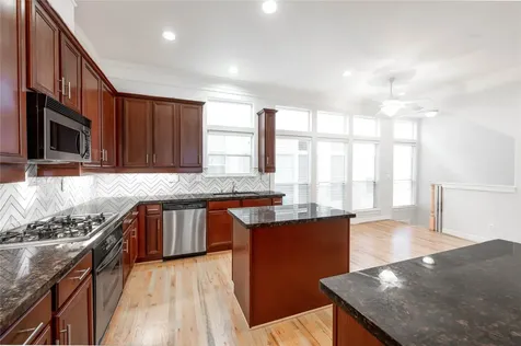 643 Hartman Street Houston TX 77007