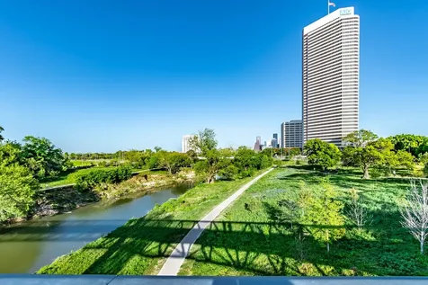 643 Hartman Street Houston TX 77007