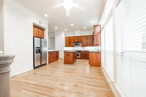 643 Hartman Street Houston TX 77007