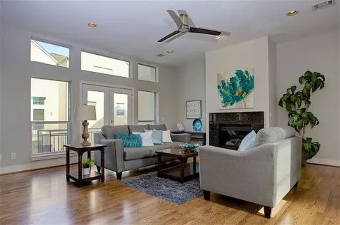 5342 Darling Street A Houston TX 77007