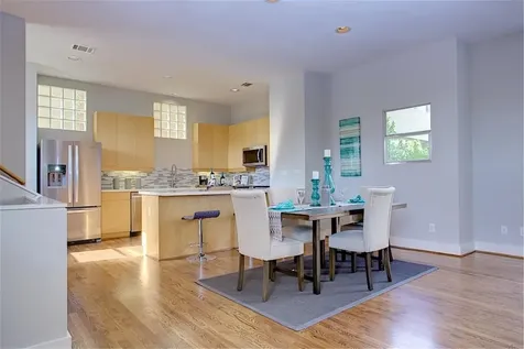 5342 Darling Street A Houston TX 77007